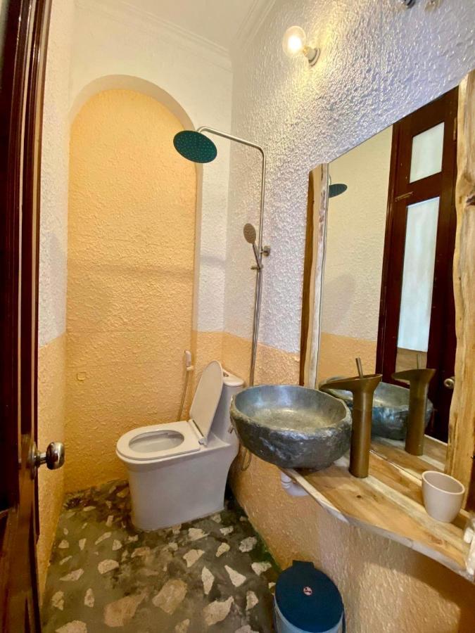 Hue Sweethouse 1 Homestay Экстерьер фото